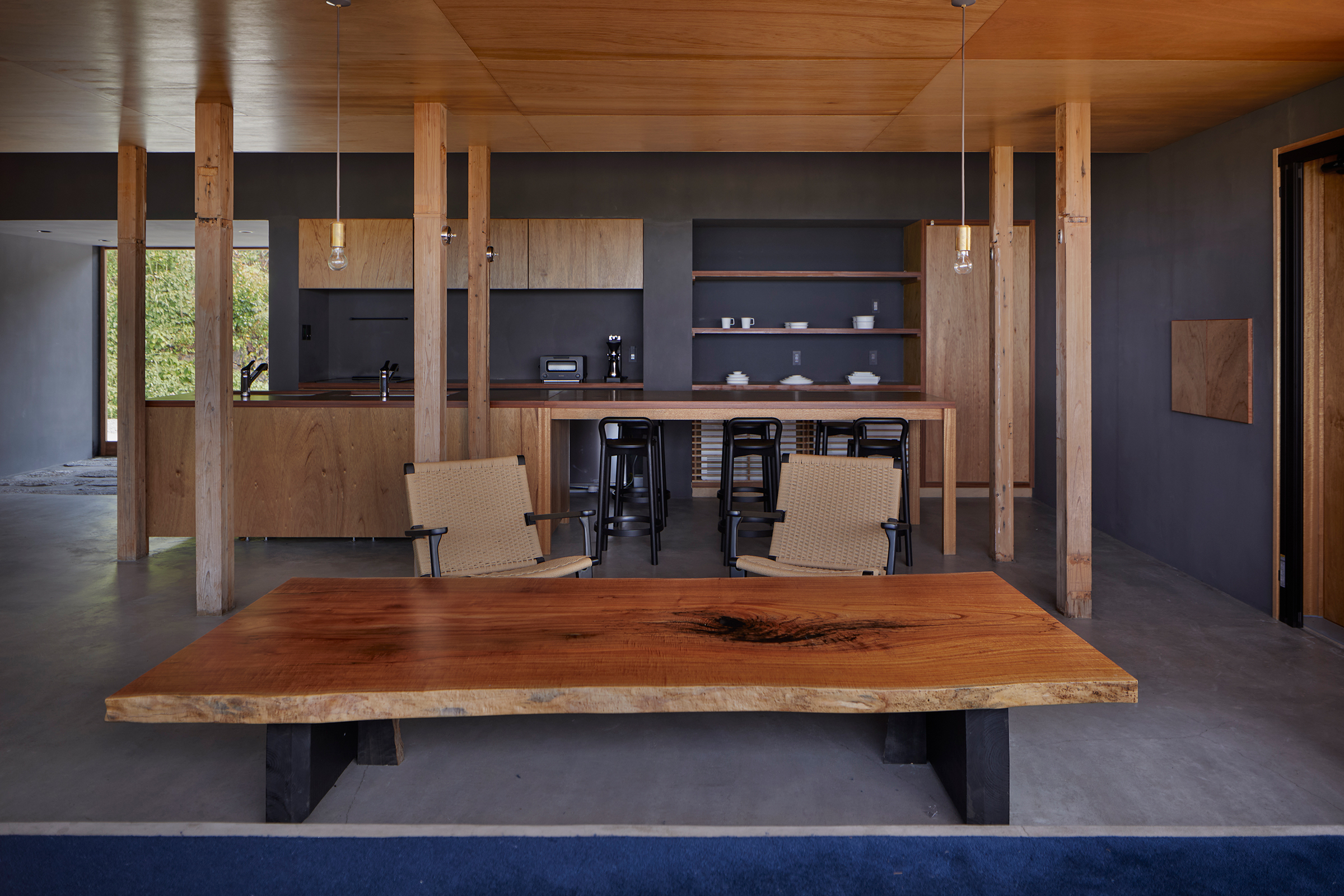 六号邸 | Living 大きな窓とゆとりのある空間