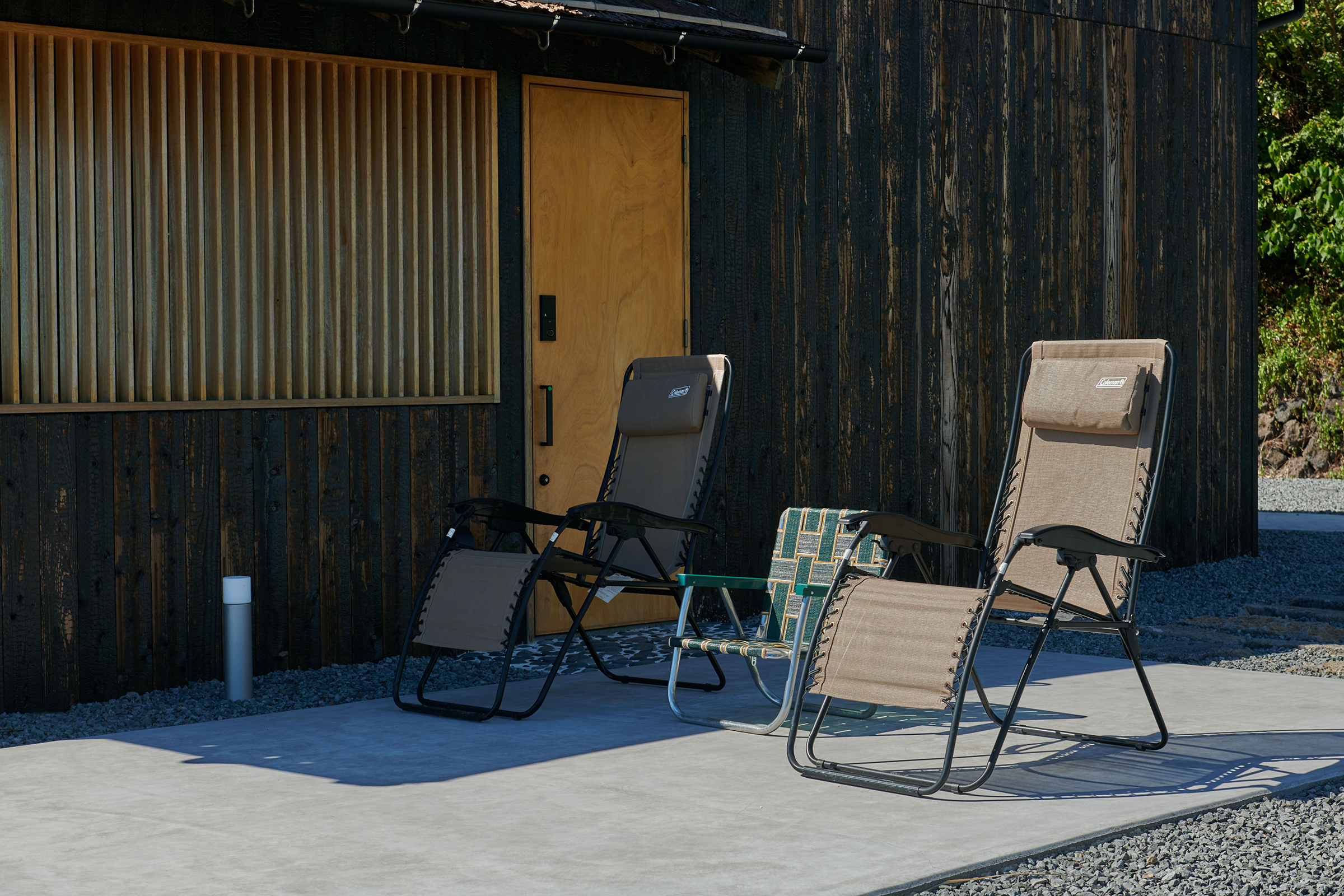 六号邸 | Terrace & Other 海をながめて、耳をすませて